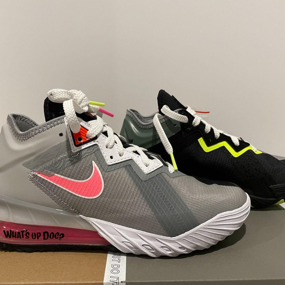 Nike LeBron 18 Low SPACE JAM Bugs vs Marvin Men's